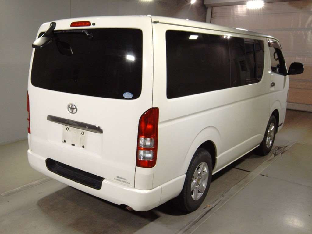 2013 Toyota Hiace Van TRH200V[1]