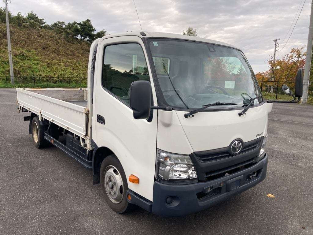 2019 Toyota Dyna Truck XZC710[2]