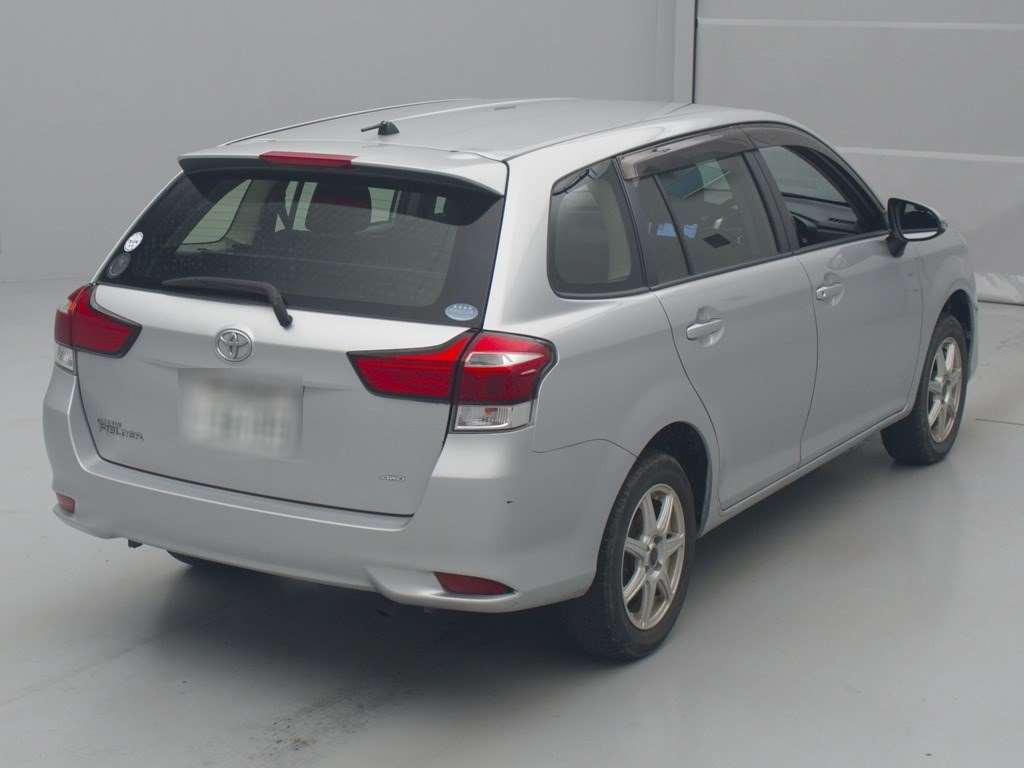 2016 Toyota Corolla Fielder NZE164G[1]