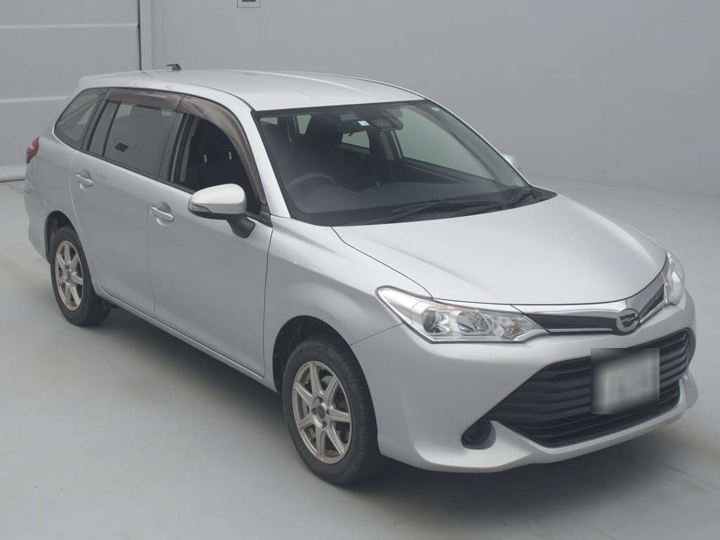 2016 Toyota Corolla Fielder NZE164G[2]