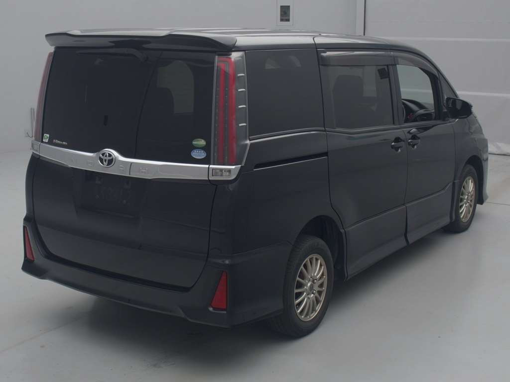 2017 Toyota Noah ZRR85W[1]