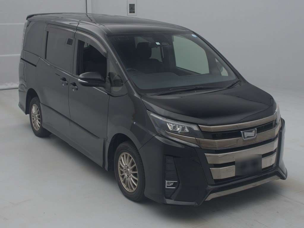 2017 Toyota Noah ZRR85W[2]