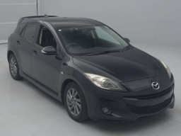 2013 Mazda Axela Sport