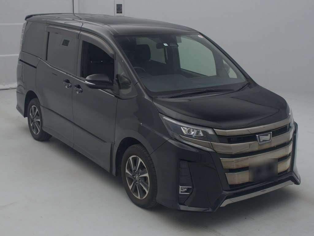 2017 Toyota Noah ZRR85W[2]