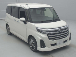 2022 Toyota Roomy