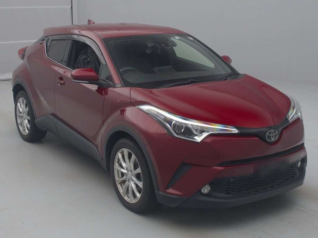 2017 Toyota C-HR NGX50[2]