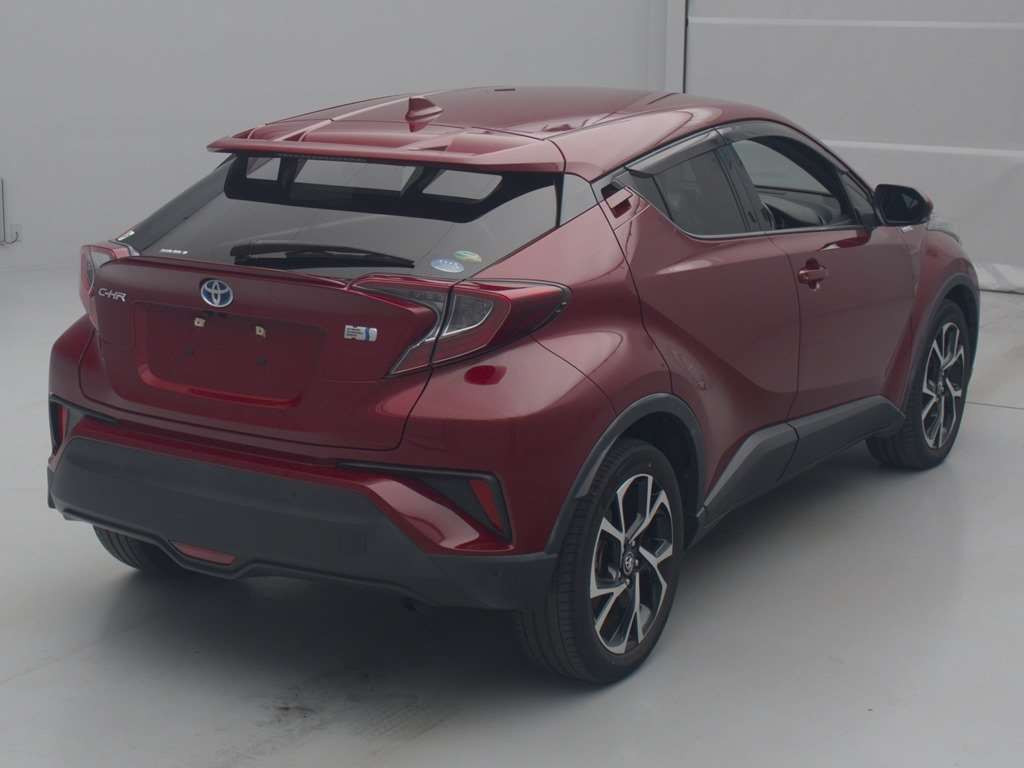 2018 Toyota C-HR ZYX10[1]