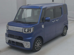 2016 Daihatsu Wake