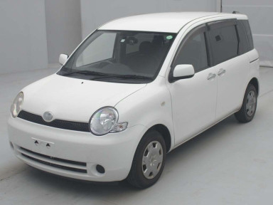 2005 Toyota Sienta