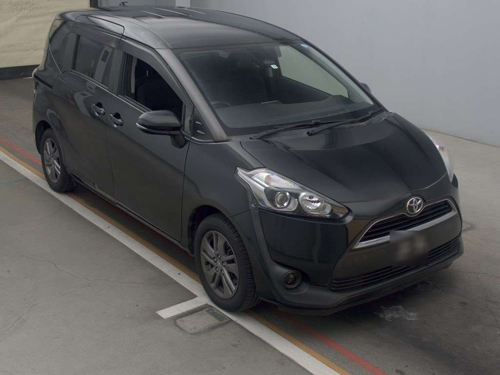 2015 Toyota Sienta NSP170G[2]