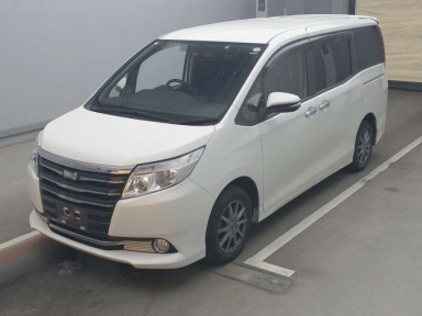 2015 Toyota Noah