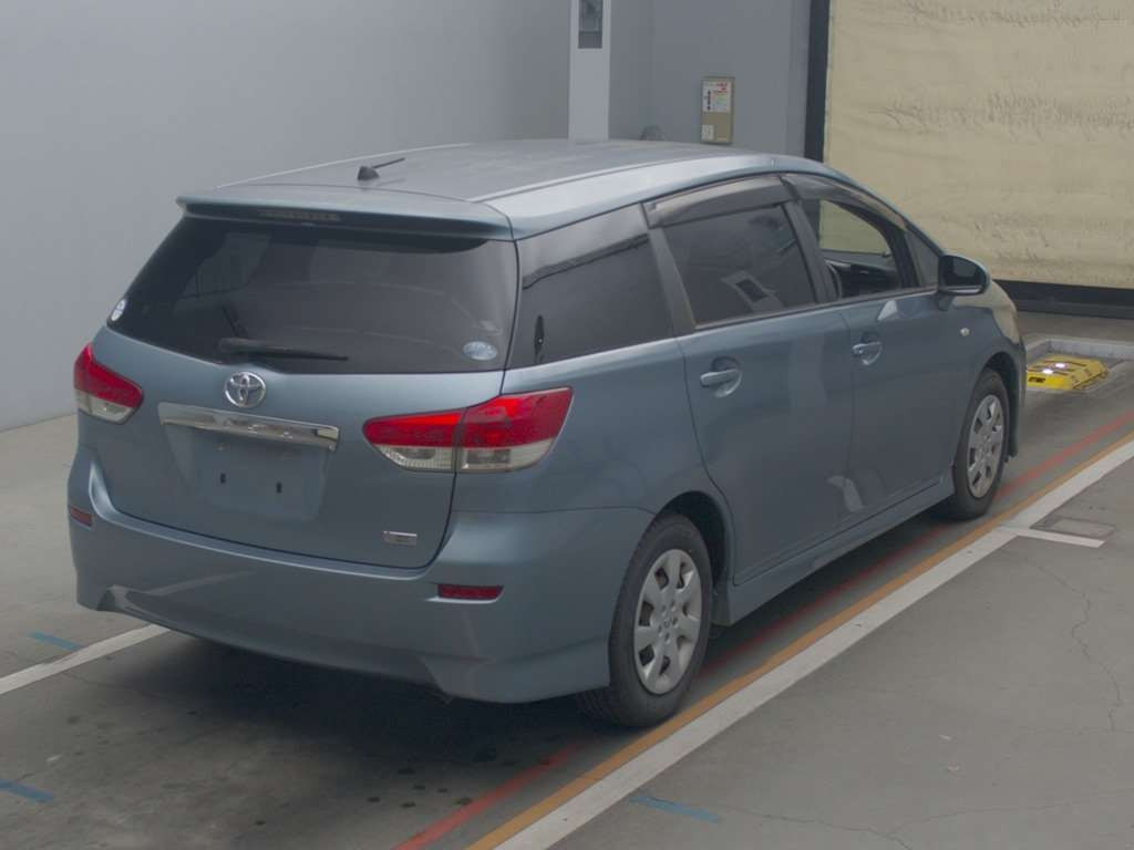 2010 Toyota Wish ZGE20G[1]