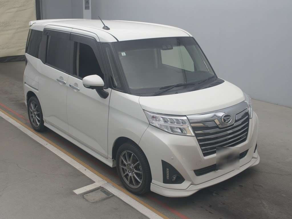 2019 Daihatsu Thor M900S[2]