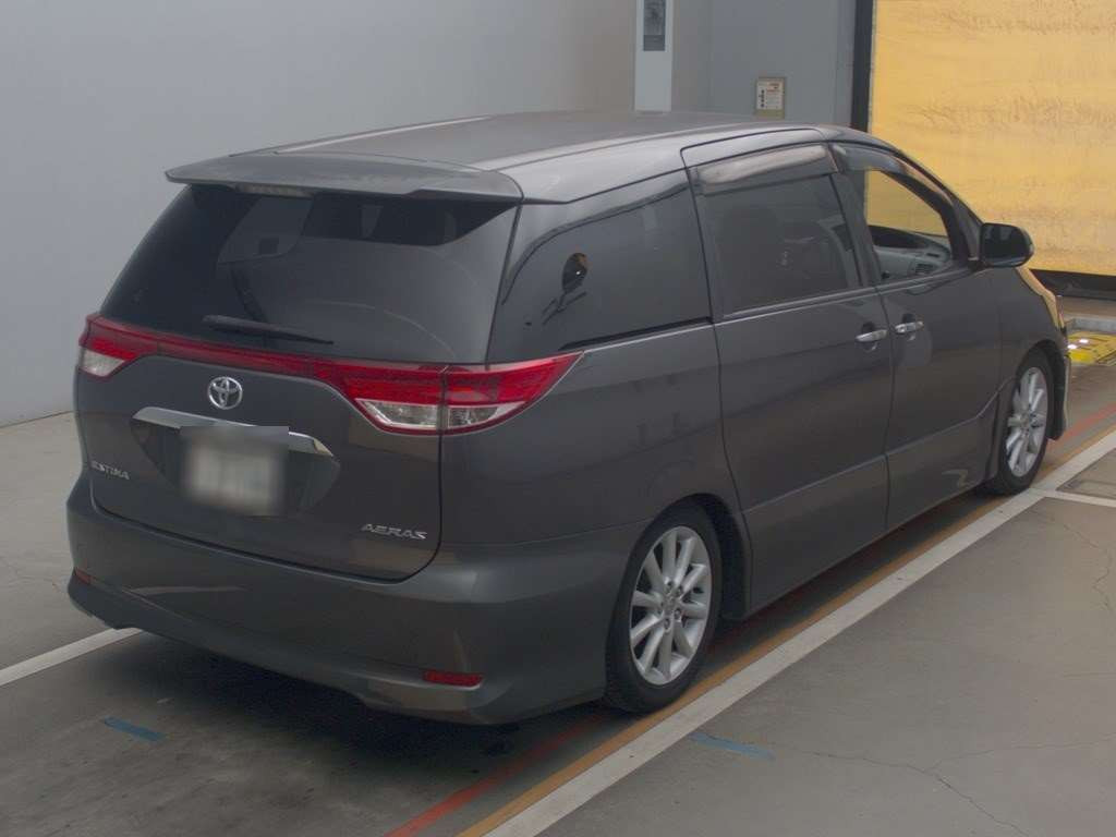 2011 Toyota Estima ACR50W[1]