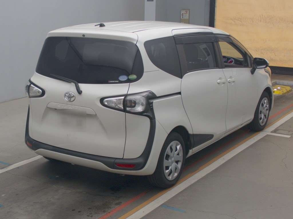 2017 Toyota Sienta NSP170G[1]