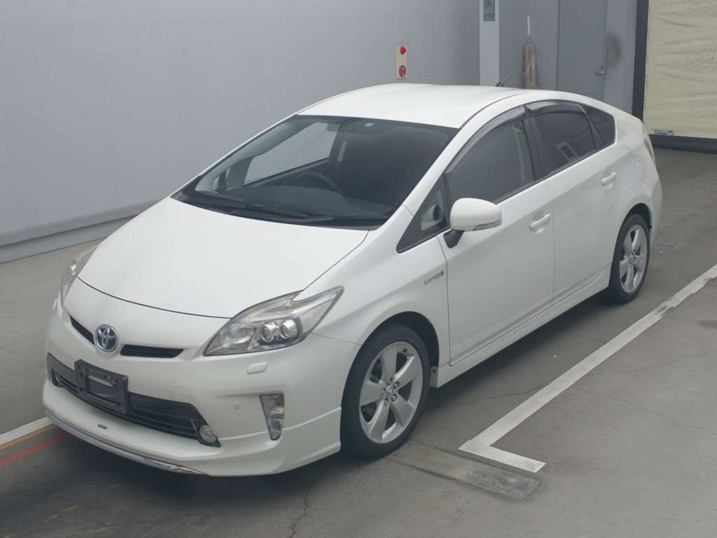 2013 Toyota Prius ZVW30[0]