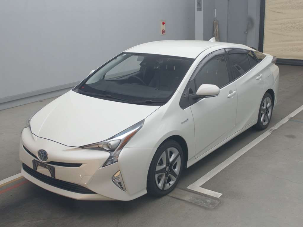 2017 Toyota Prius ZVW50[0]