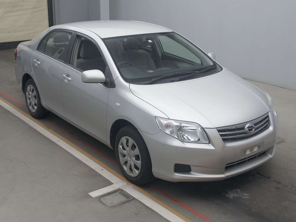 2012 Toyota Corolla Axio NZE141[2]