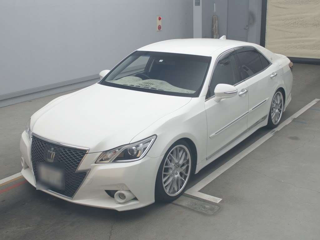 2013 Toyota Crown GRS210[0]