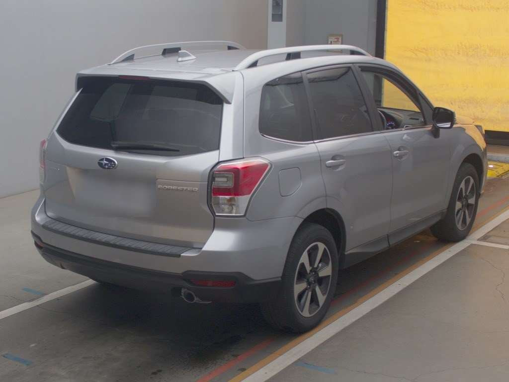 2016 Subaru Forester SJ5[1]