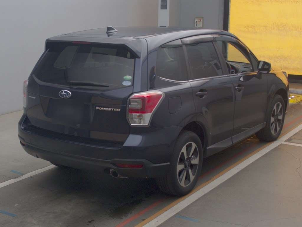 2016 Subaru Forester SJ5[1]