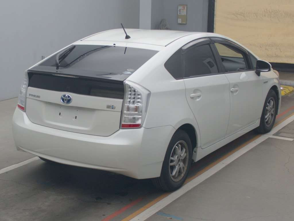 2009 Toyota Prius ZVW30[1]