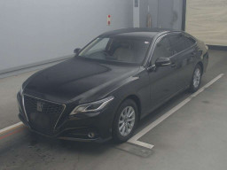 2018 Toyota Crown