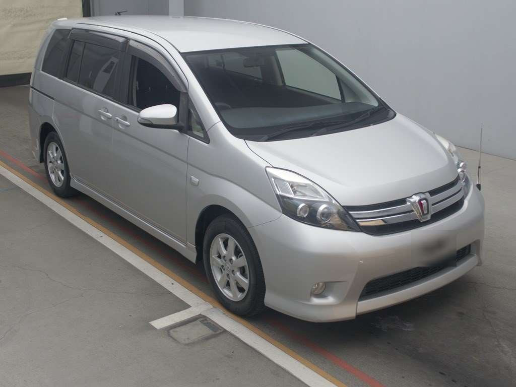 2015 Toyota Isis ZGM10W[2]