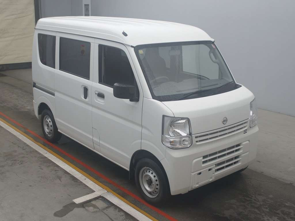 2023 Nissan NV100 Clipper DR17V[2]