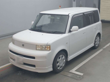 2005 Toyota bB