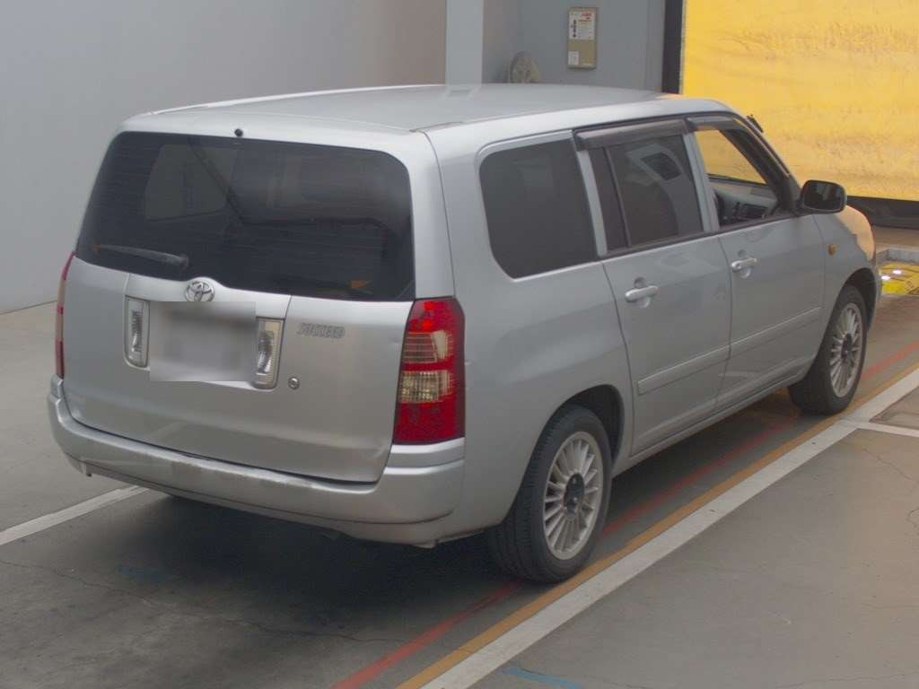 2003 Toyota Succeed Wagon NCP58G[1]