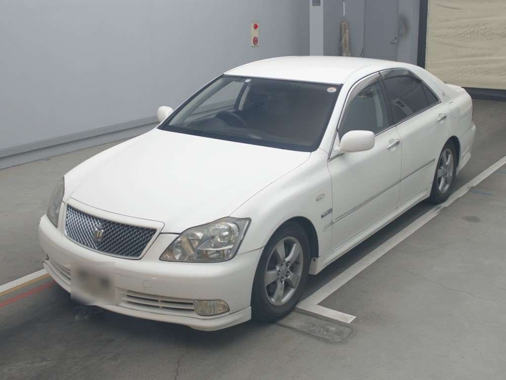 2004 Toyota Crown GRS180[0]