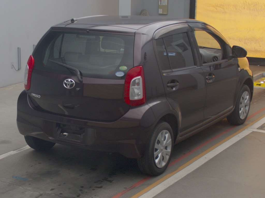 2014 Toyota Passo KGC30[1]