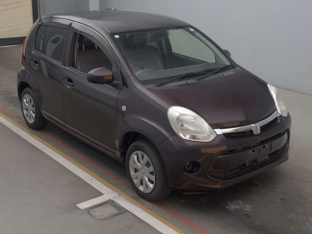 2014 Toyota Passo KGC30[2]