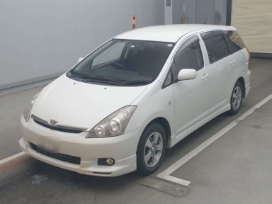 2004 Toyota Wish