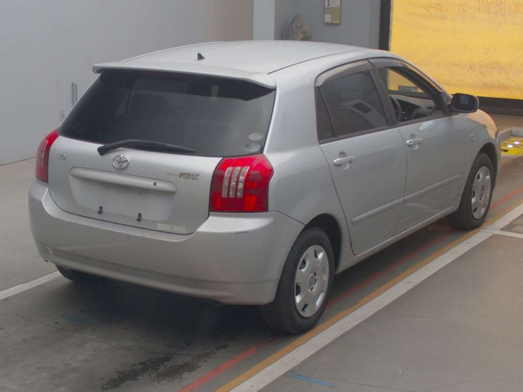 2004 Toyota Corolla Runx NZE121[1]