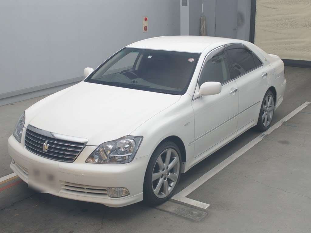 2004 Toyota Crown GRS182[0]