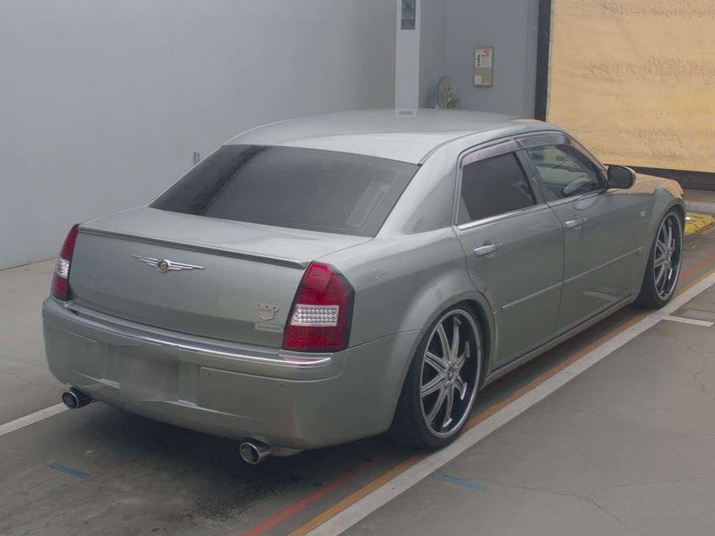 2005 Chrysler 300C LX35[1]