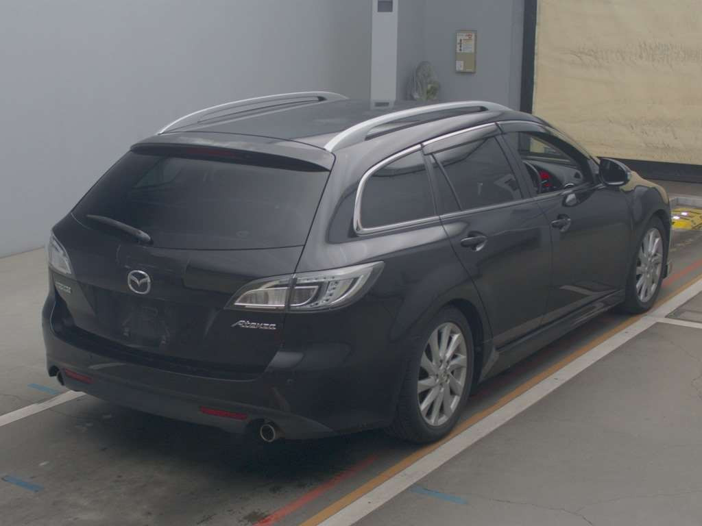 2011 Mazda Atenza Sports Wagon GH5FW[1]