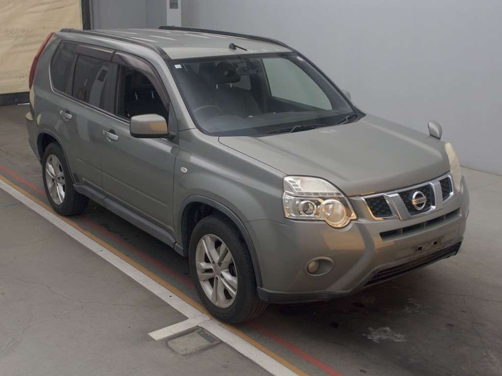 2010 Nissan X-Trail NT31[2]