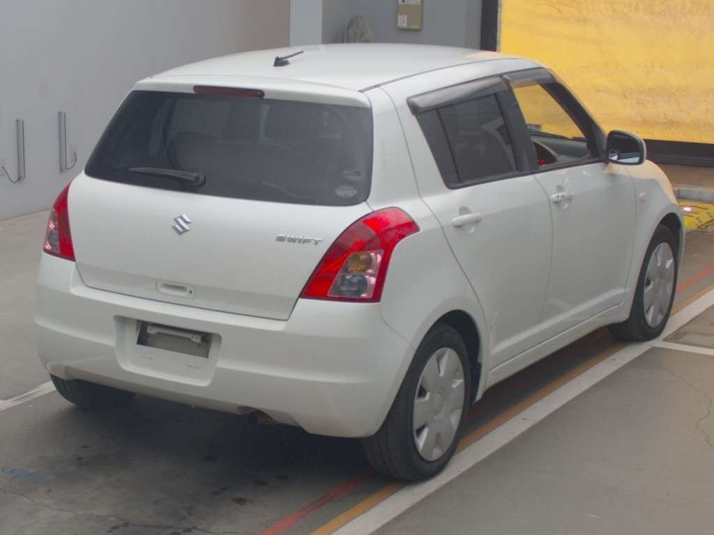 2010 Suzuki Swift ZC71S[1]