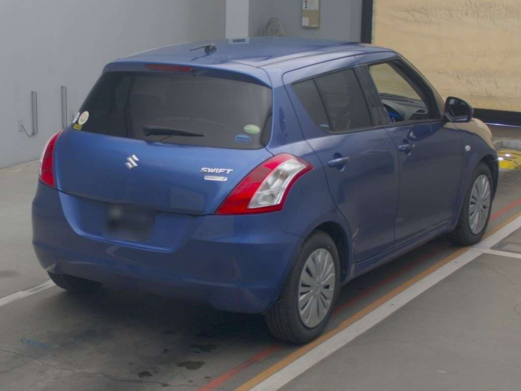 2014 Suzuki Swift ZC72S[1]