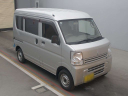 2018 Mitsubishi Minicab Van