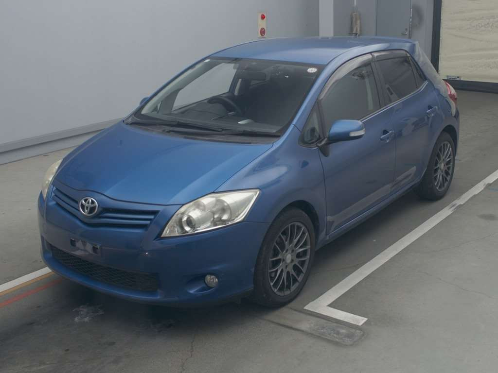 2010 Toyota Auris NZE151H[0]