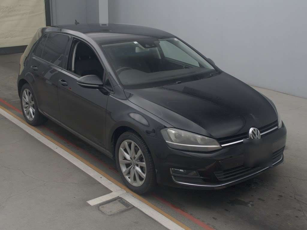 2014 Volkswagen Golf AUCPT[2]