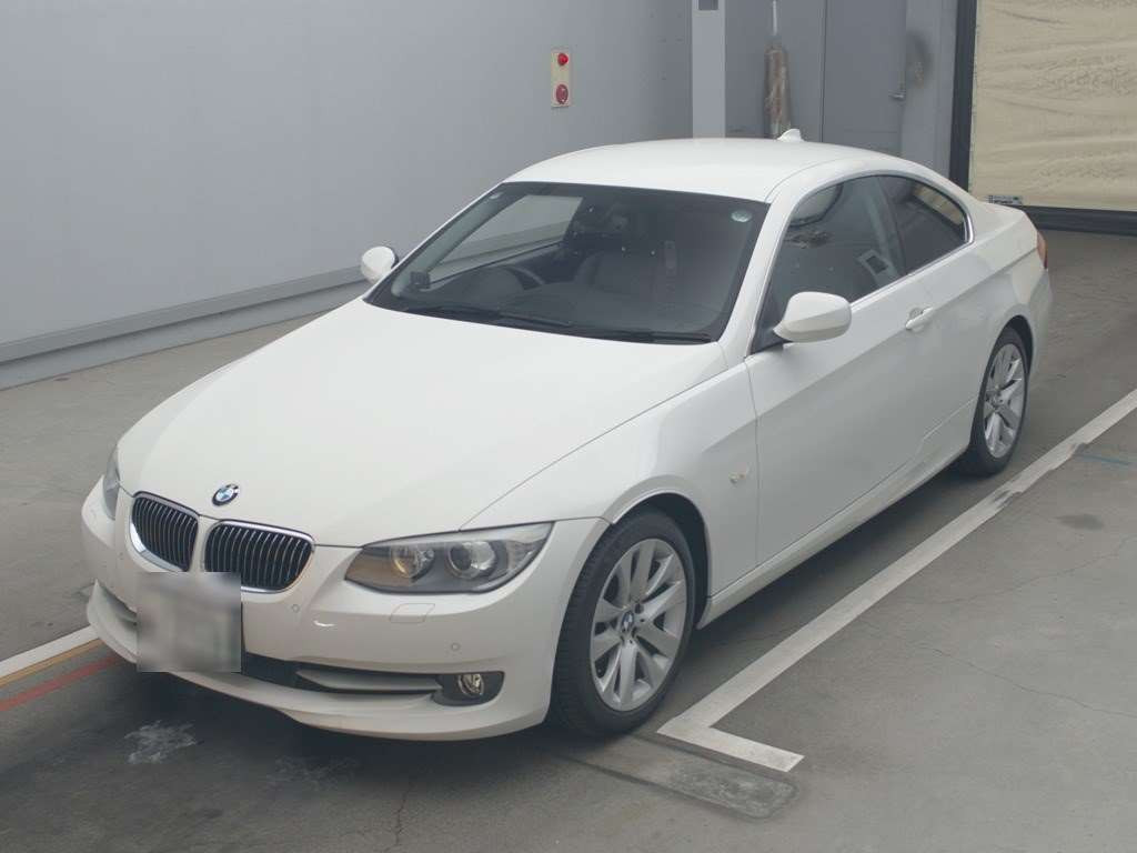 2013 BMW 3 Series KE25[0]