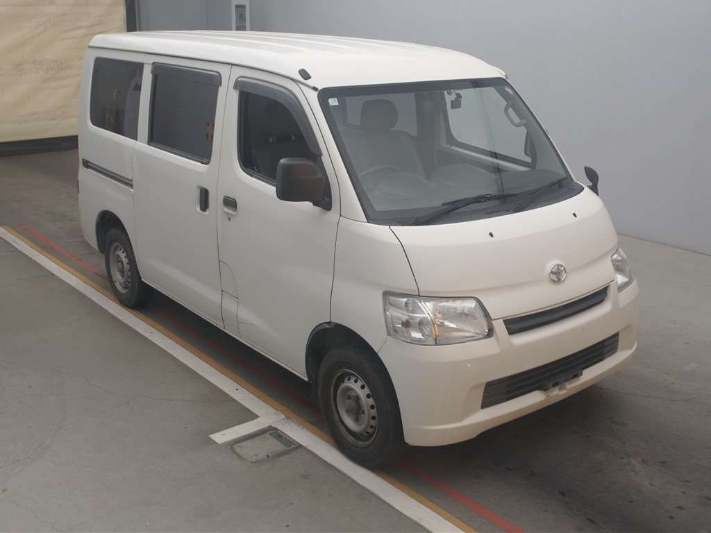 2019 Toyota Townace Van S402M[2]