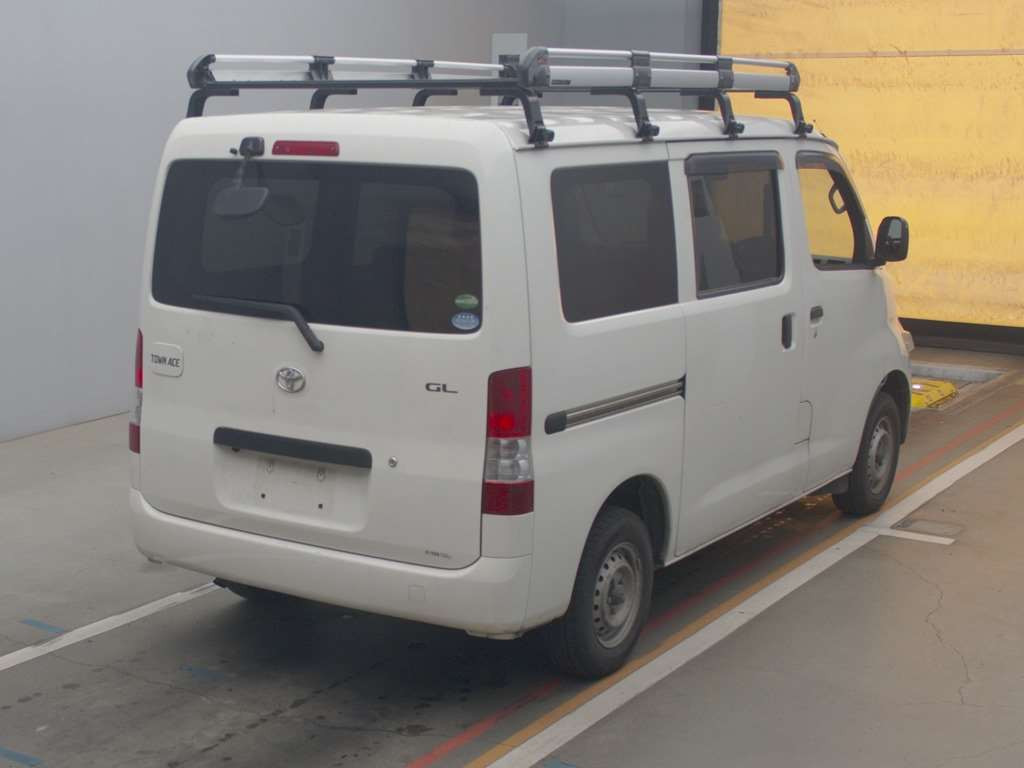 2019 Toyota Townace Van S402M[1]