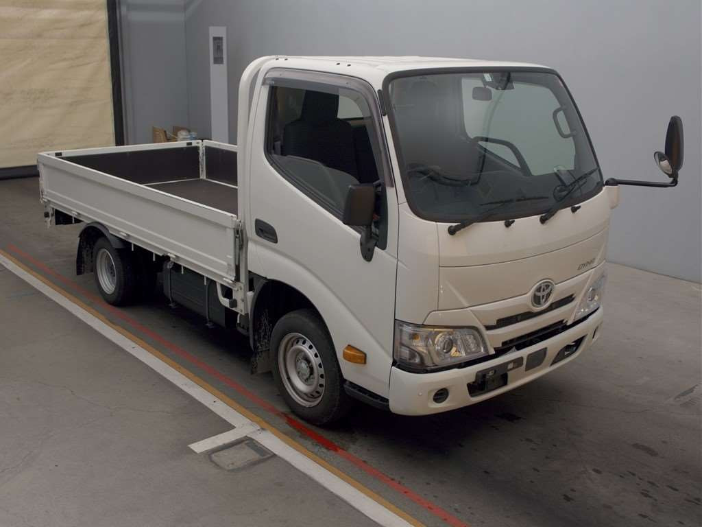 2023 Toyota Dyna Truck TRY230[2]