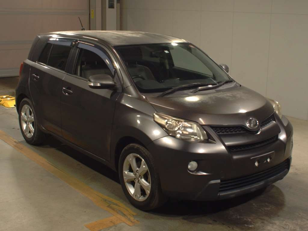 2008 Toyota IST NCP110[2]